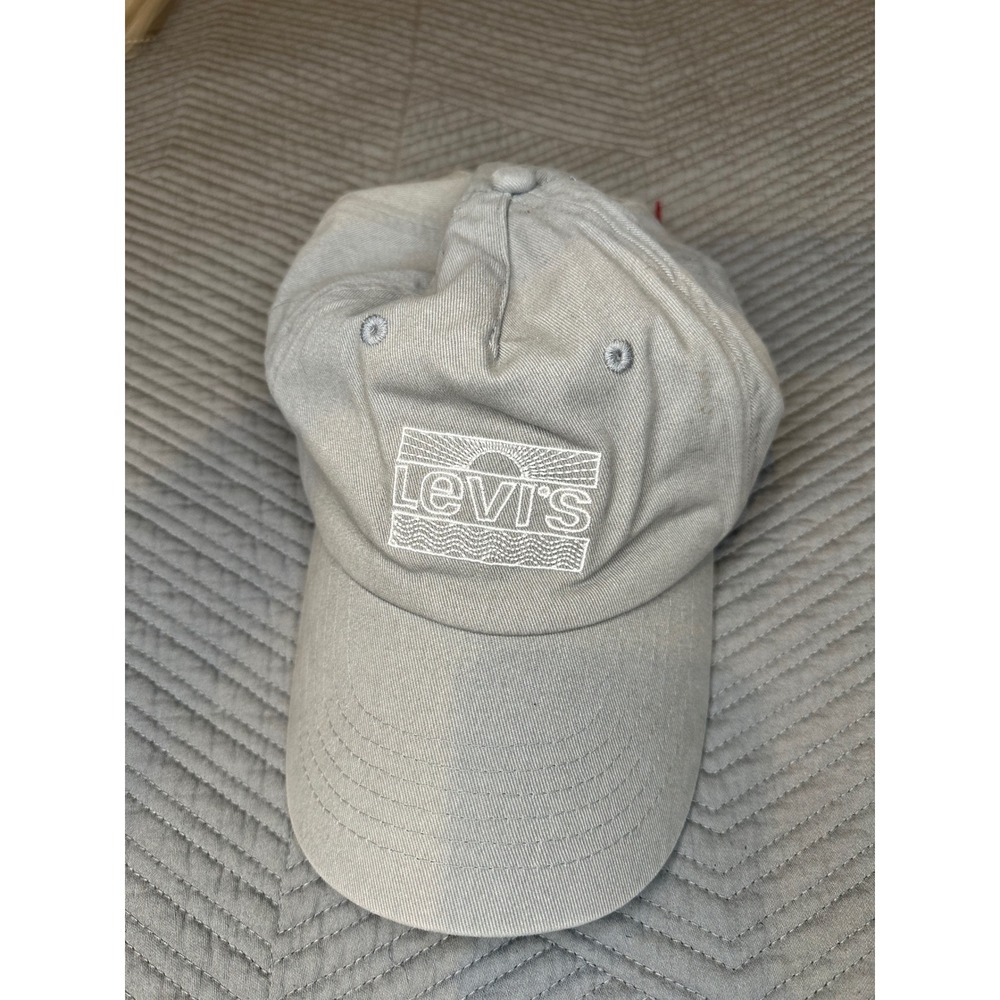 Levis Mens Light Grey Embroidered Sunburst Logo Cotton Strapback Baseball Hat